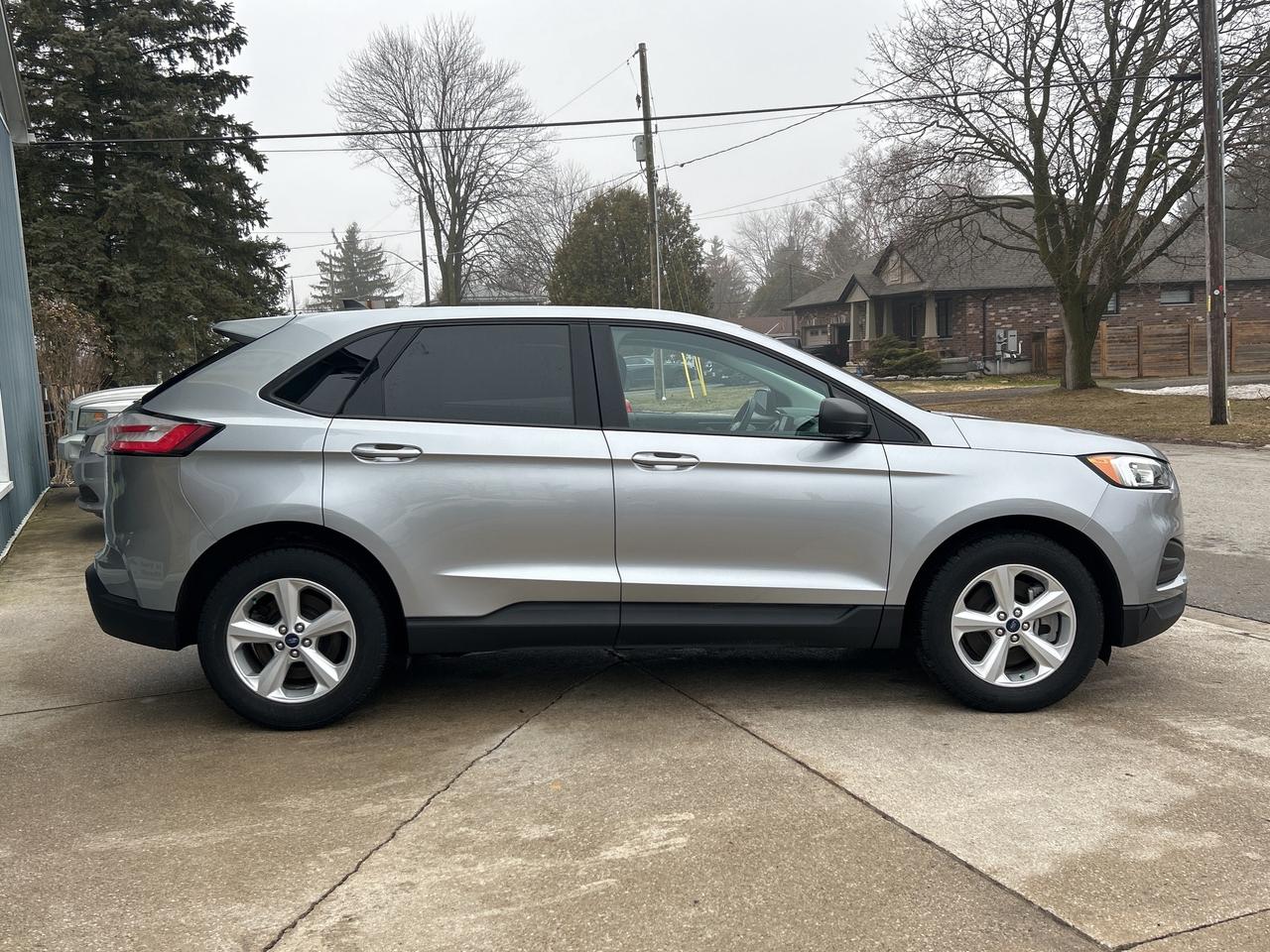 2021 Ford Edge SE - AWD  ** BEST  VALUE ! ** Photo3