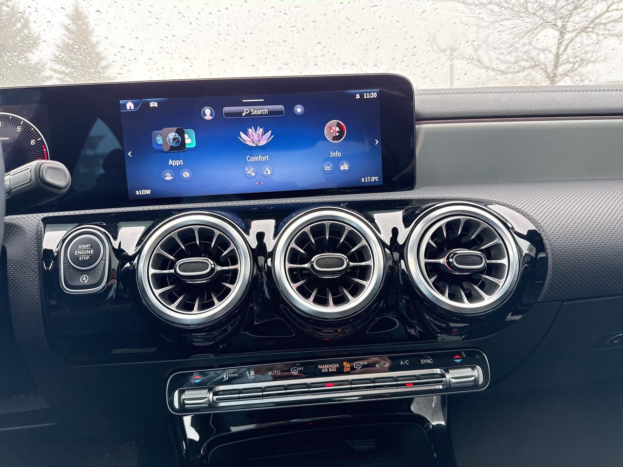 2025 Mercedes-Benz CLA 4MATIC® Photo