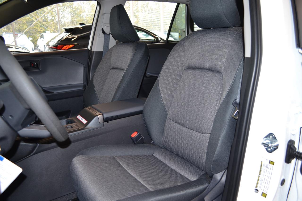 2026 Toyota RAV4 LE Photo