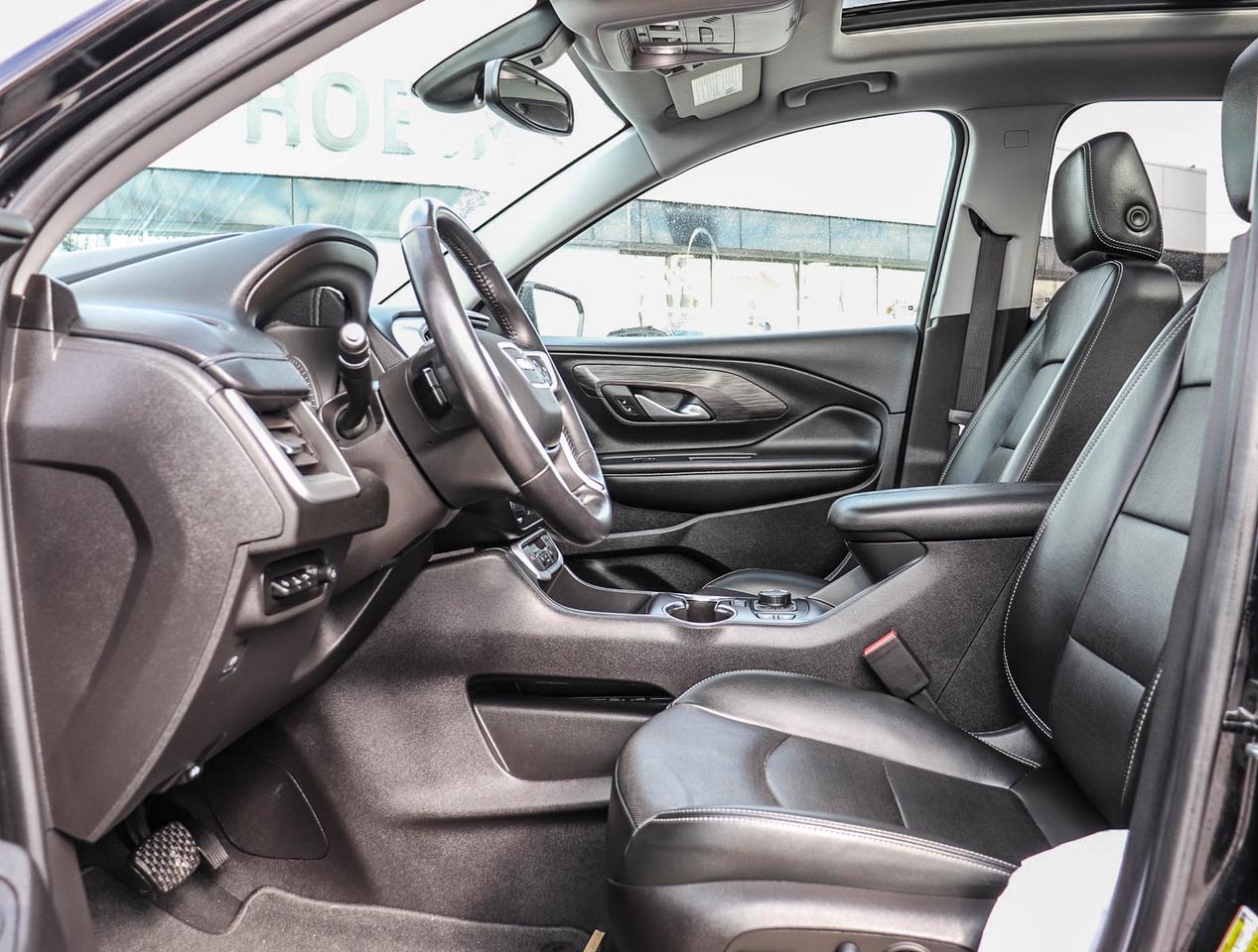 2022 GMC Terrain SLT Photo