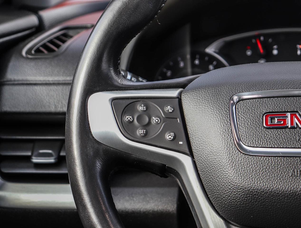 2022 GMC Terrain SLT Photo