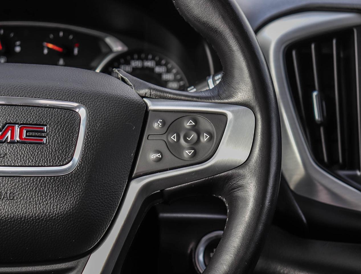 2022 GMC Terrain SLT Photo