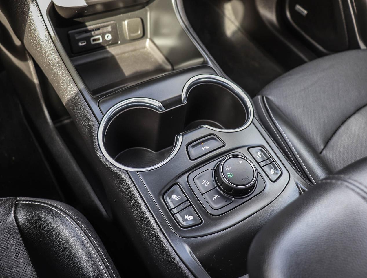 2022 GMC Terrain SLT Photo