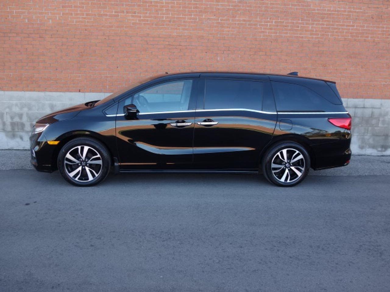 2018 Honda Odyssey Touring Photo