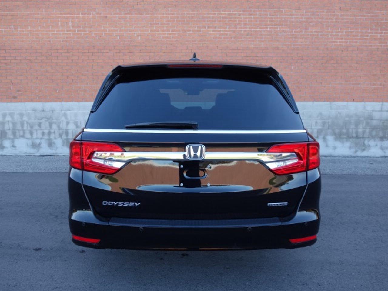 2018 Honda Odyssey Touring Photo