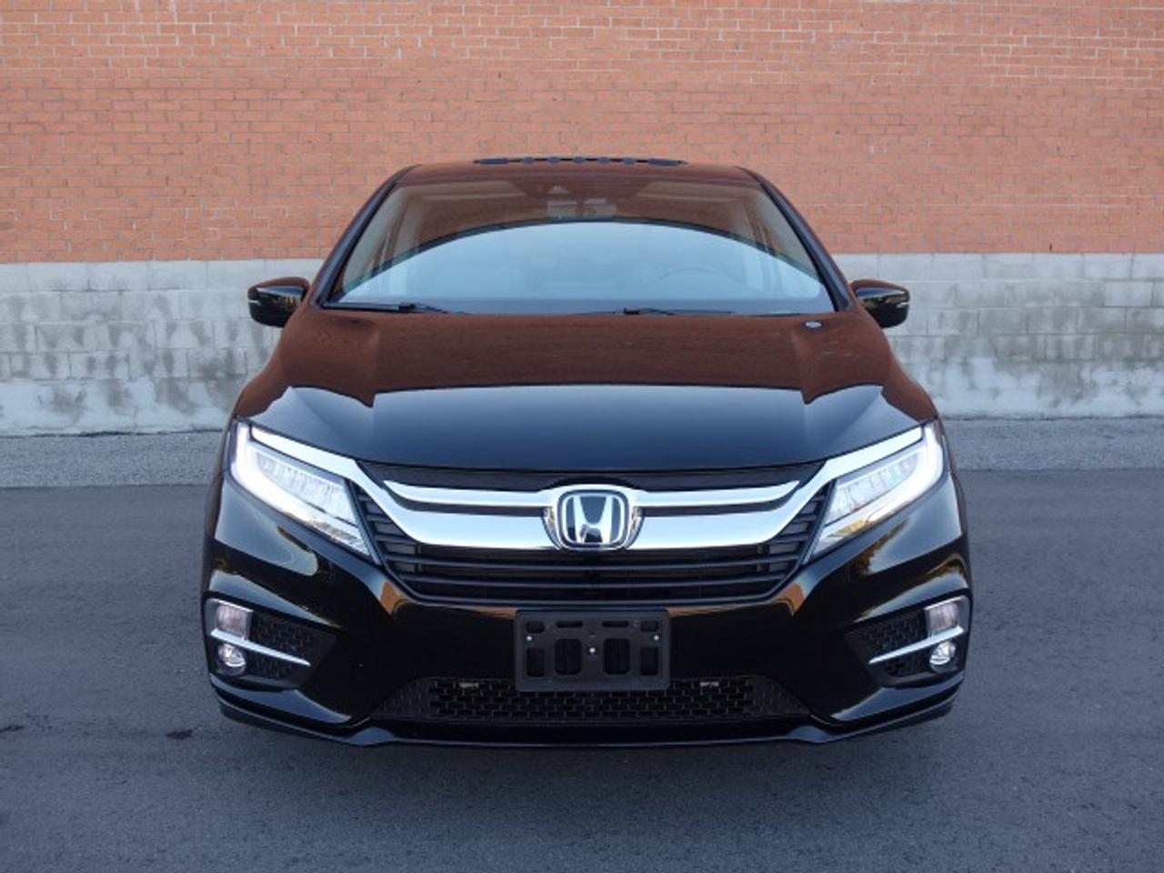 2018 Honda Odyssey Touring Photo