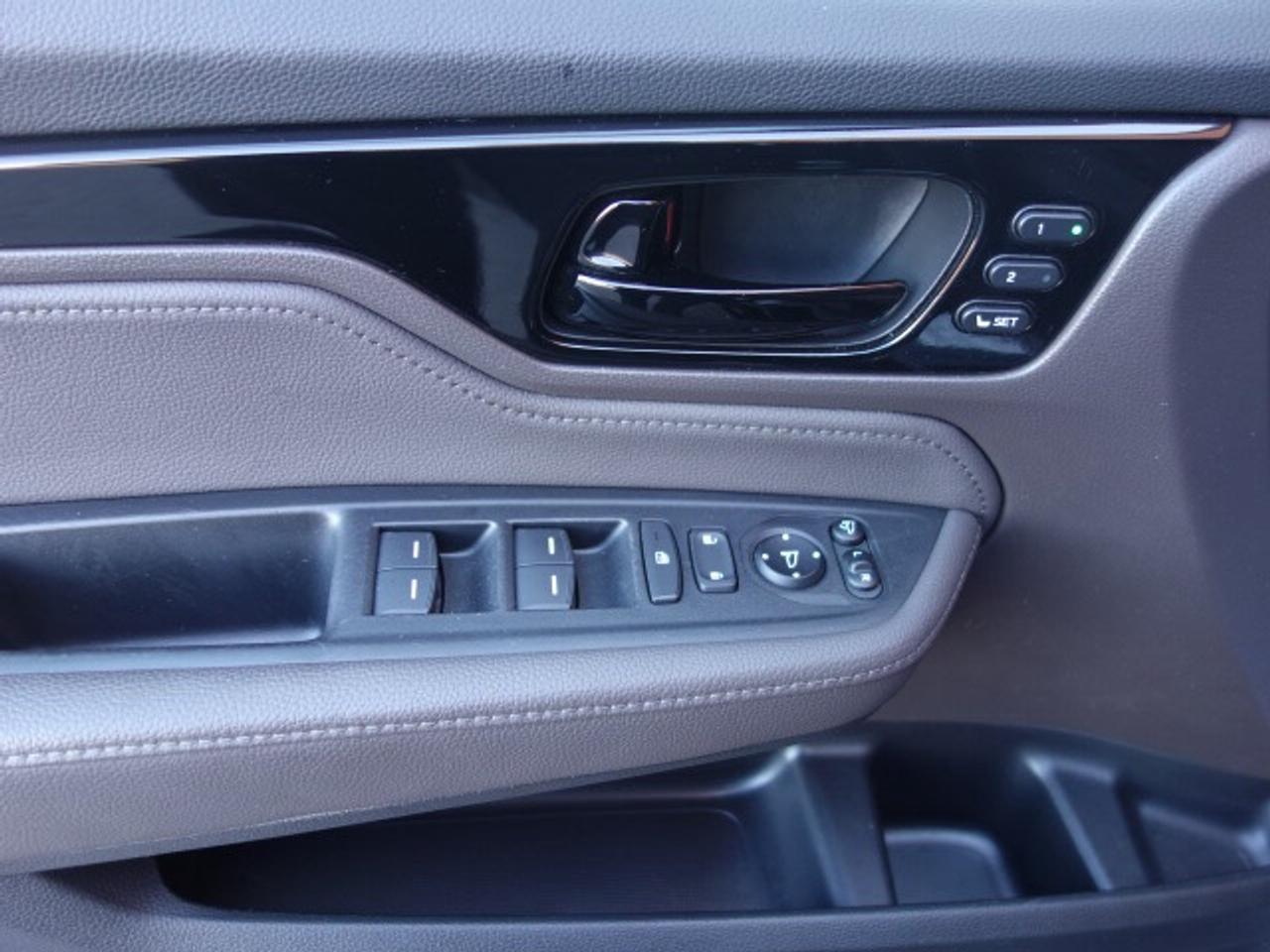 2018 Honda Odyssey Touring Photo