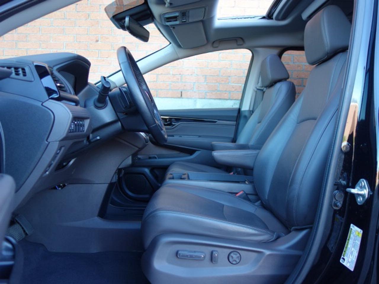 2018 Honda Odyssey Touring Photo