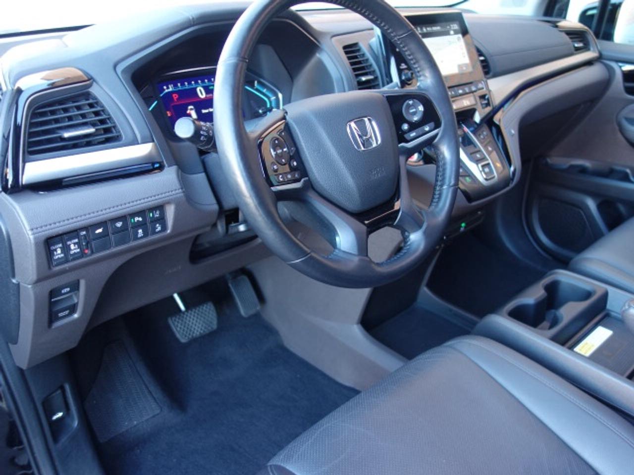 2018 Honda Odyssey Touring Photo