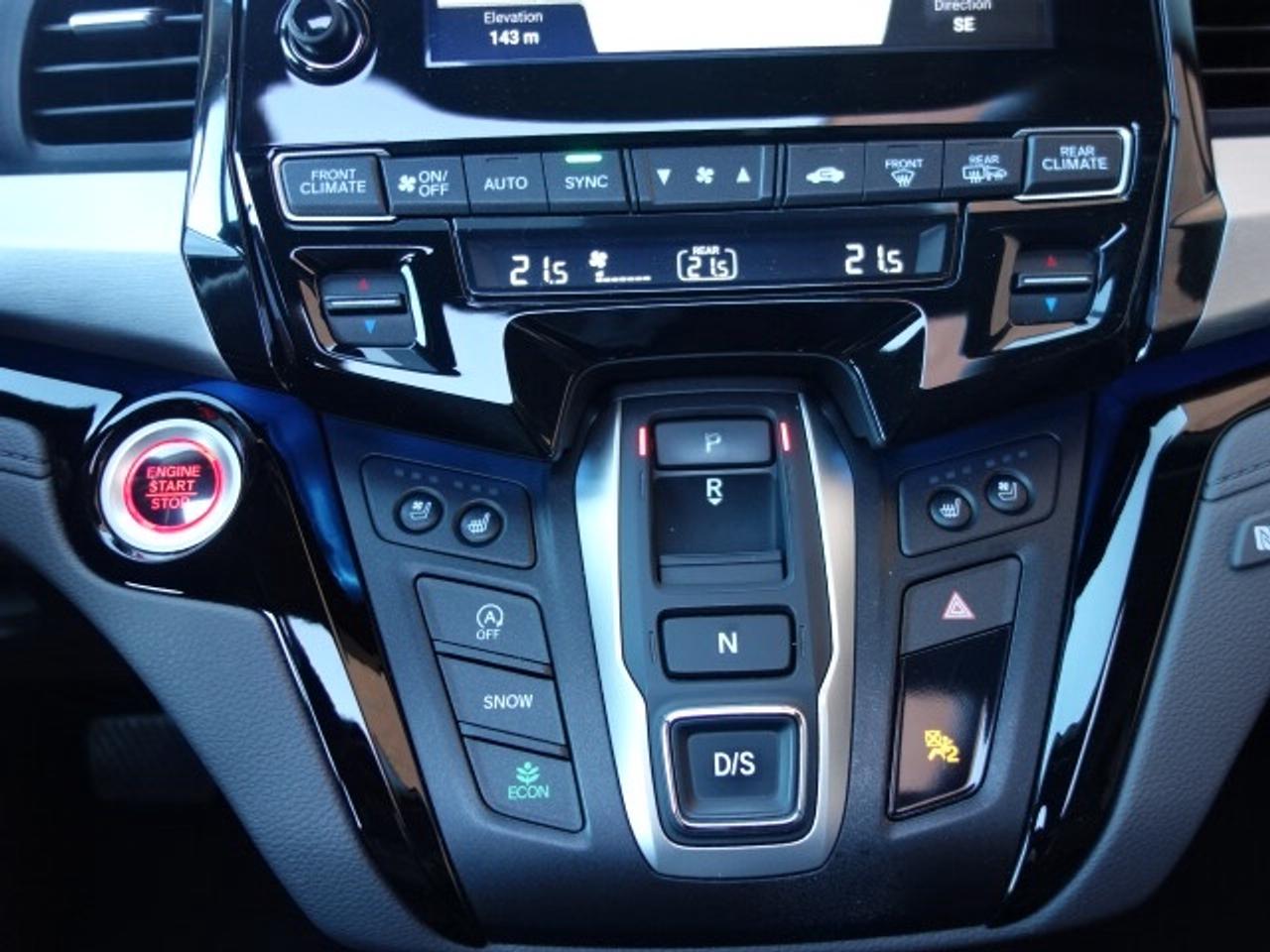 2018 Honda Odyssey Touring Photo