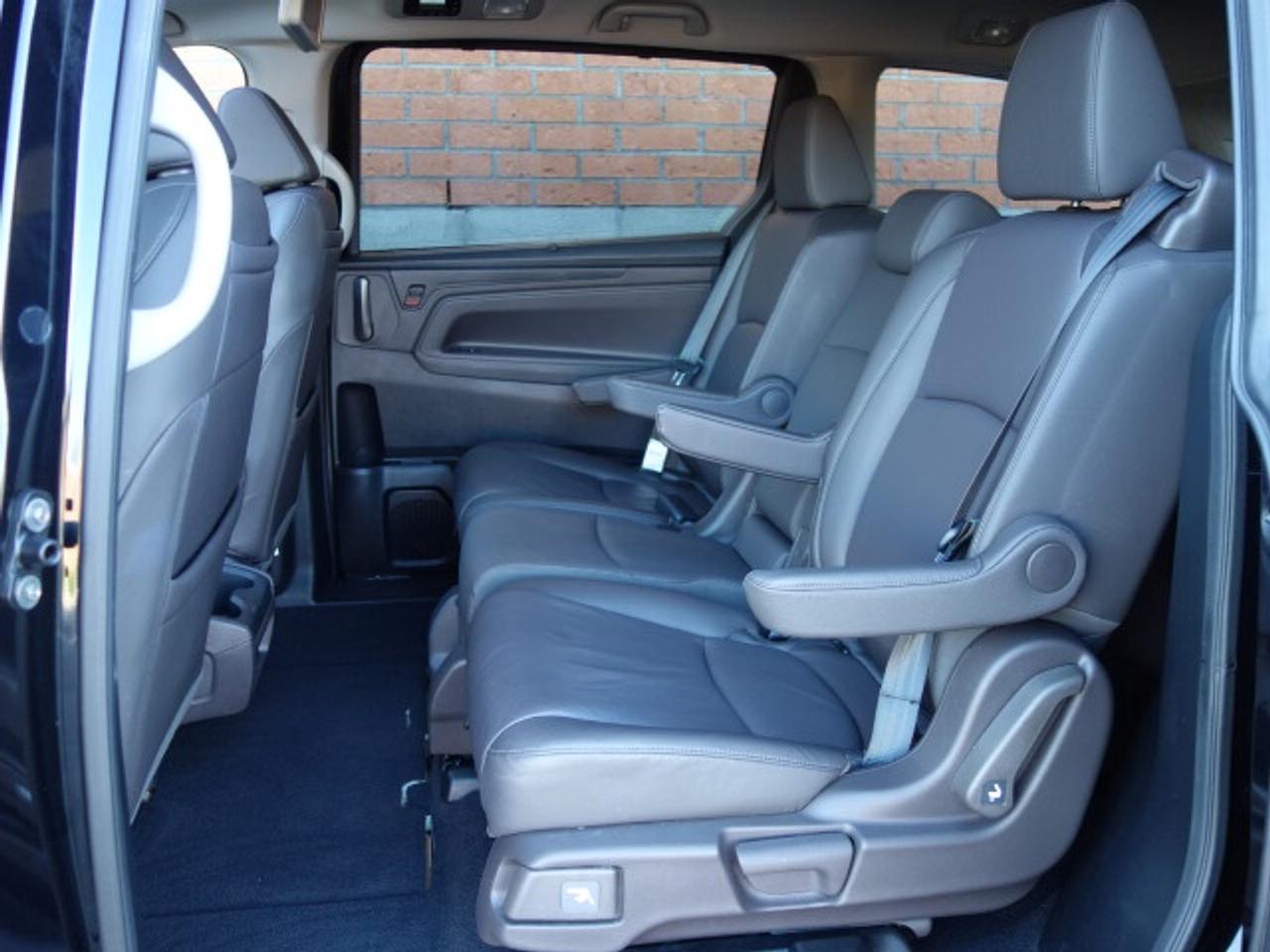 2018 Honda Odyssey Touring Photo