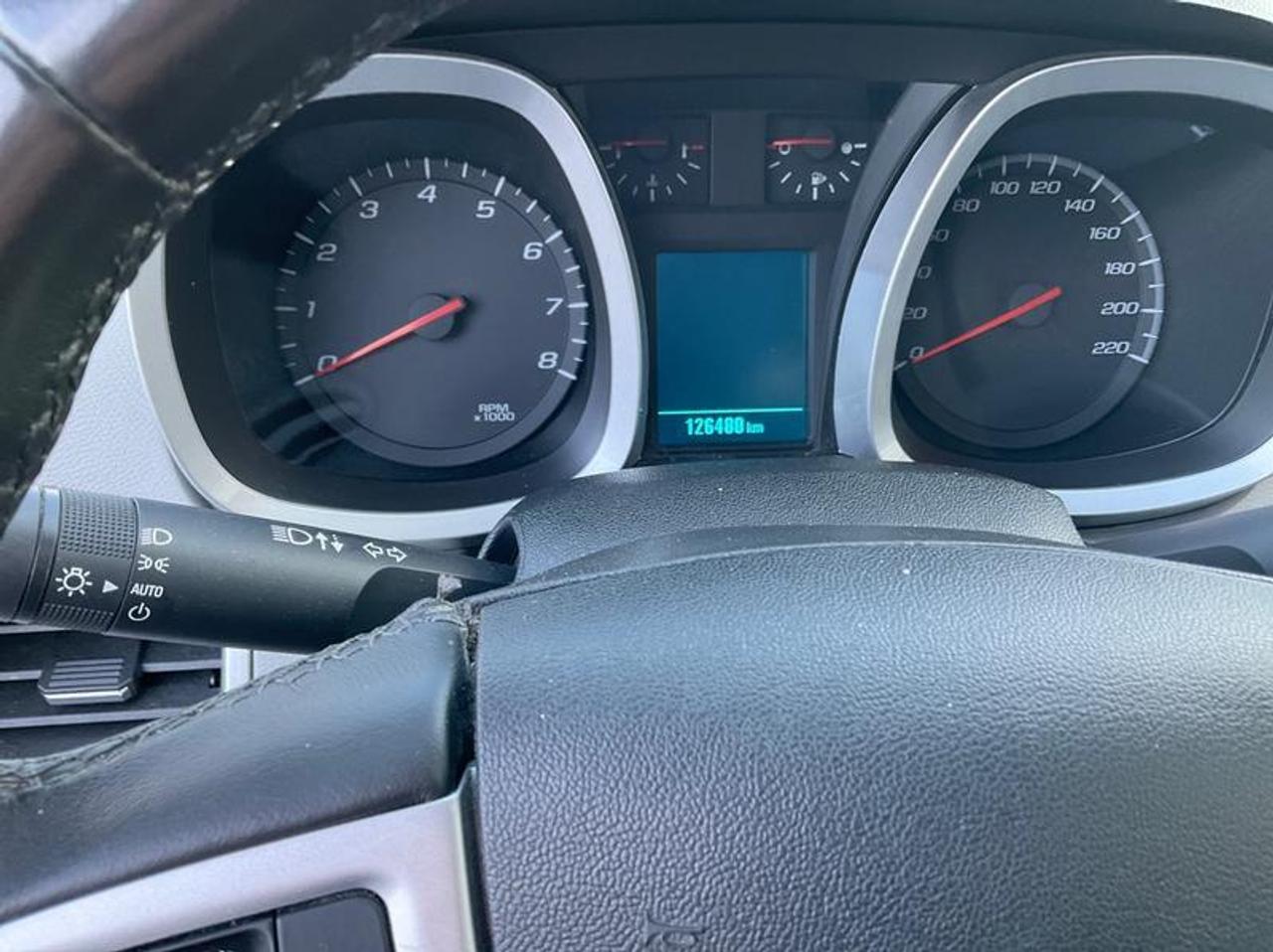 2016 Chevrolet Equinox LT Photo3