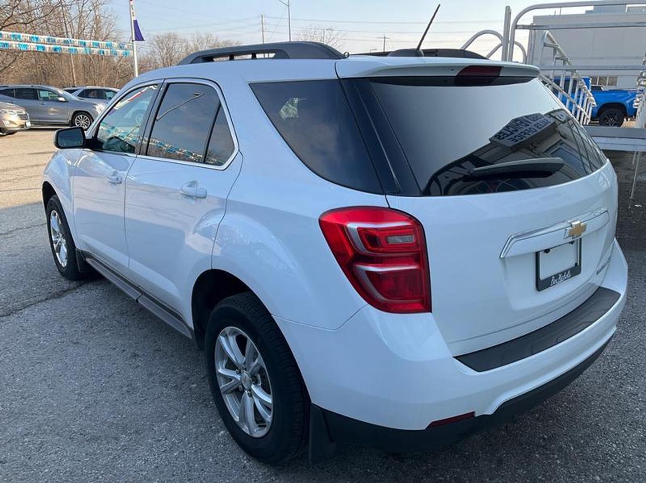 2016 Chevrolet Equinox LT Photo