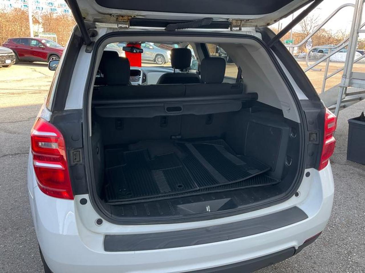 2016 Chevrolet Equinox LT Photo