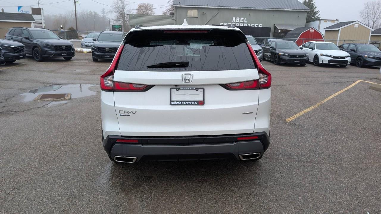 2025 Honda CR-V Hybrid Touring 4dr All-Wheel Drive Photo3