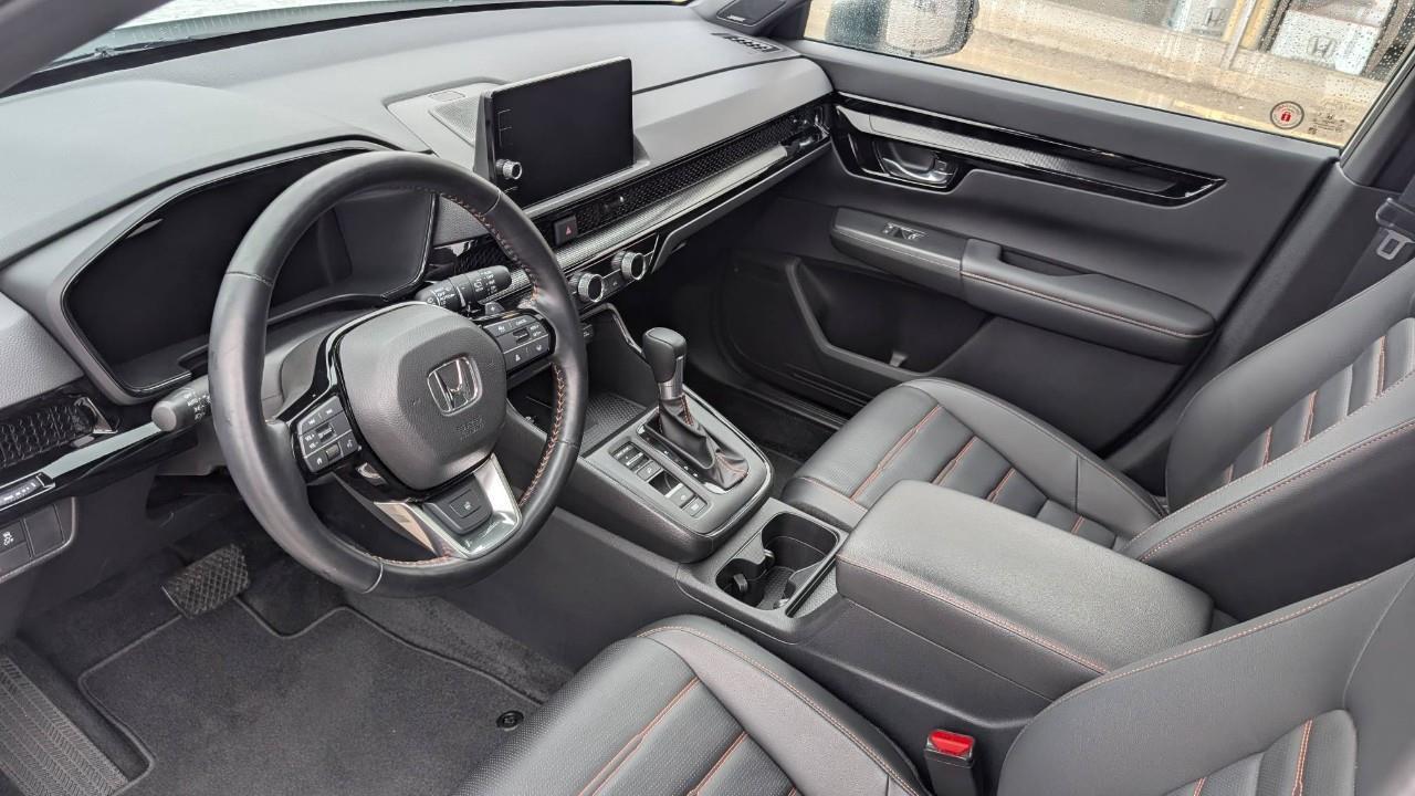 2025 Honda CR-V Hybrid Touring 4dr All-Wheel Drive Photo