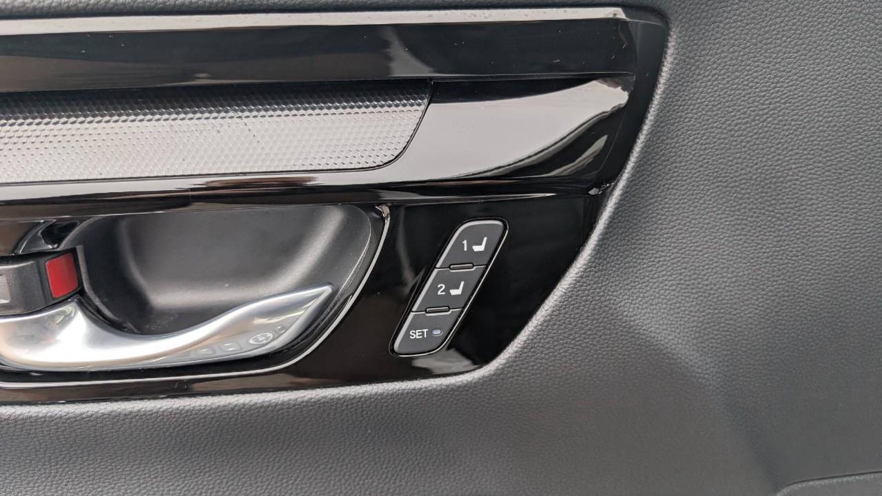 2025 Honda CR-V Hybrid Touring 4dr All-Wheel Drive Photo