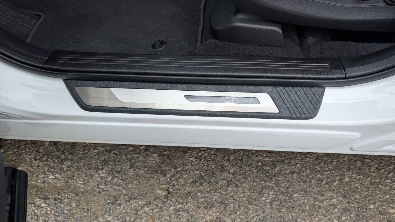 2025 Honda CR-V Hybrid Touring 4dr All-Wheel Drive Photo