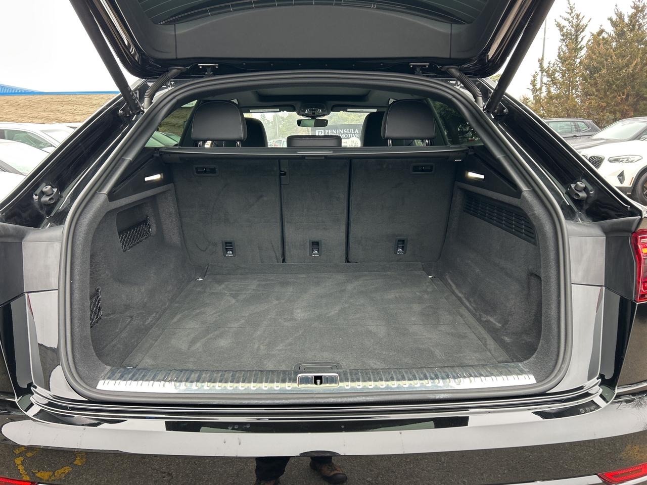 2025 Audi Q8 Q8 PROGRESSIVE,ADAPTIVE CRUISE,AMBIENT LIGHT,PANO Photo