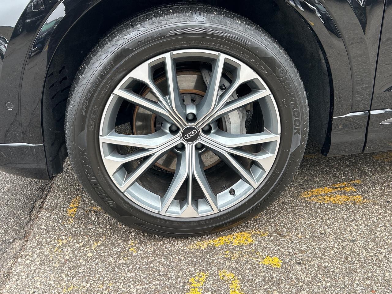 2025 Audi Q8 Q8 PROGRESSIVE,ADAPTIVE CRUISE,AMBIENT LIGHT,PANO Photo