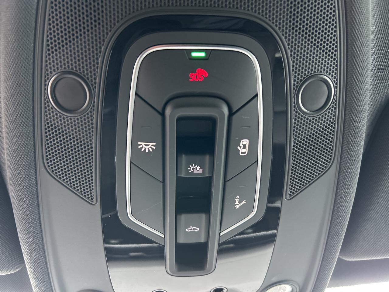 2025 Audi Q8 Q8 PROGRESSIVE,ADAPTIVE CRUISE,AMBIENT LIGHT,PANO Photo