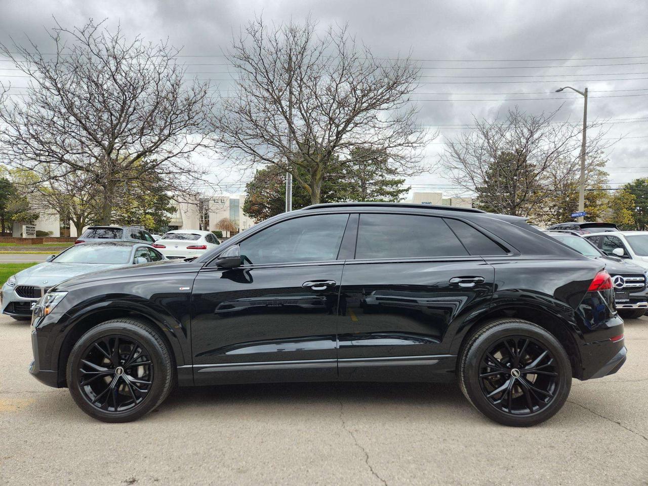 2025 Audi Q8 Q8 PROGRESSIVE,ADAPTIVE CRUISE,AMBIENT LIGHT,PANO Photo