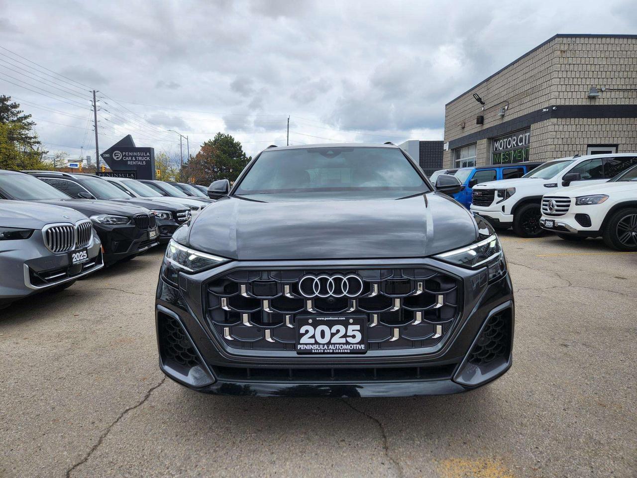 2025 Audi Q8 Q8 PROGRESSIVE,ADAPTIVE CRUISE,AMBIENT LIGHT,PANO Photo