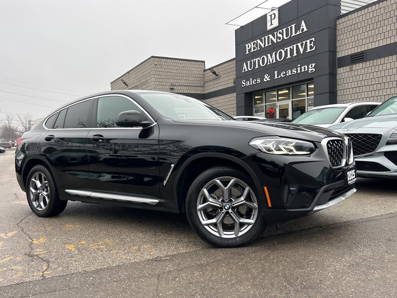 2025 BMW X4 HEADS UP DISPLAY, CARPLAY, PANOROOF,AMBIENT LIGHTS Photo0