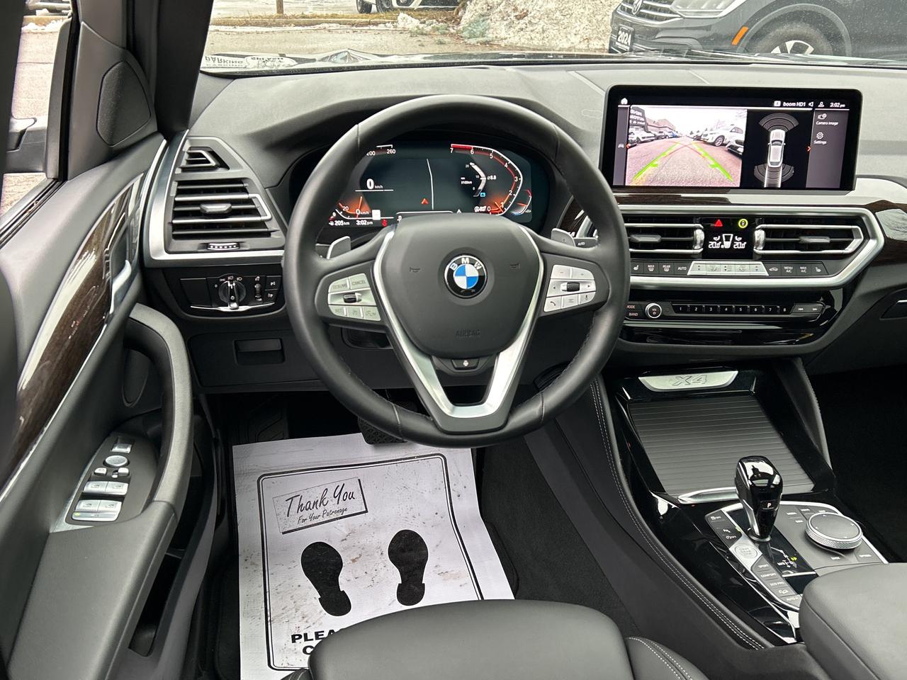 2025 BMW X4 HEADS UP DISPLAY, CARPLAY, PANOROOF,AMBIENT LIGHTS Photo