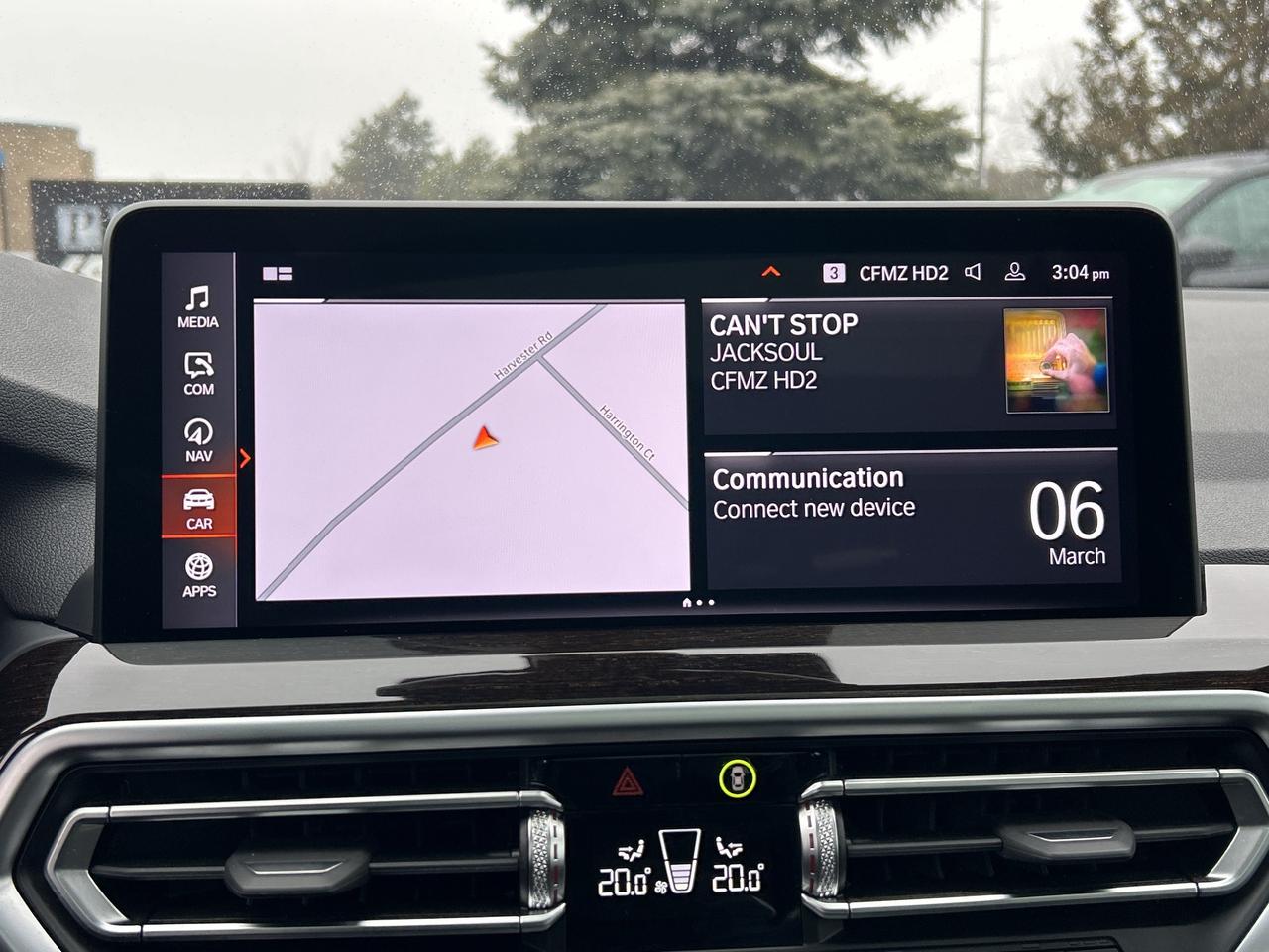 2025 BMW X4 HEADS UP DISPLAY, CARPLAY, PANOROOF,AMBIENT LIGHTS Photo