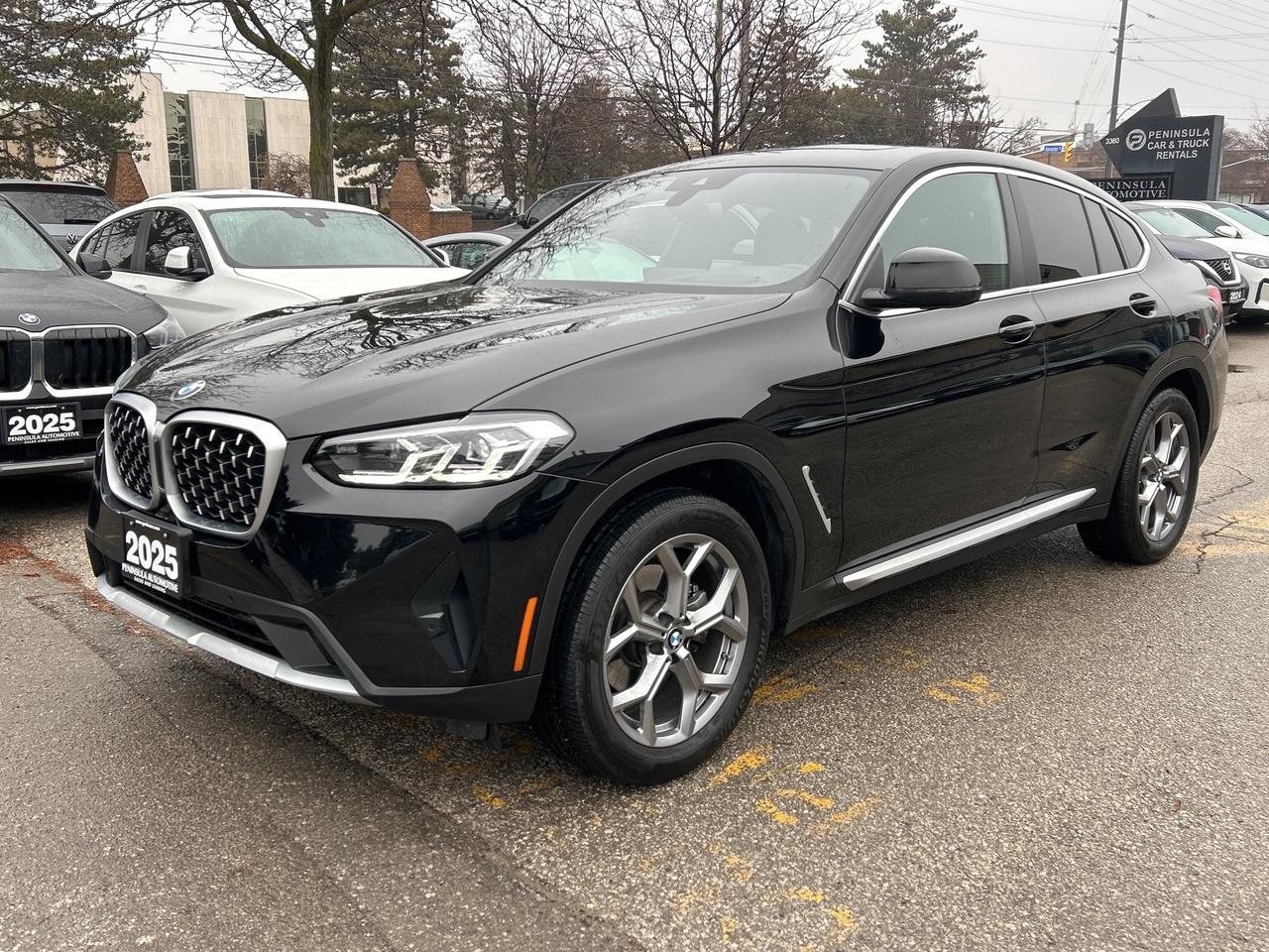 2025 BMW X4 HEADS UP DISPLAY, CARPLAY, PANOROOF,AMBIENT LIGHTS Photo