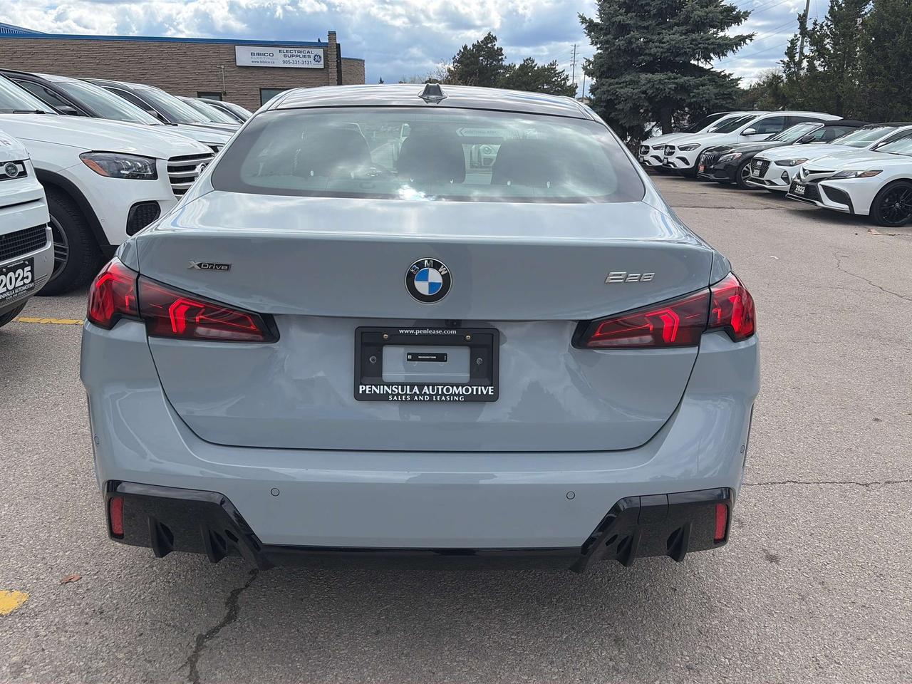 2025 BMW 2 Series M-Sport, FREE TORONTO MAPLE LEAFS GOLD SEATS Photo
