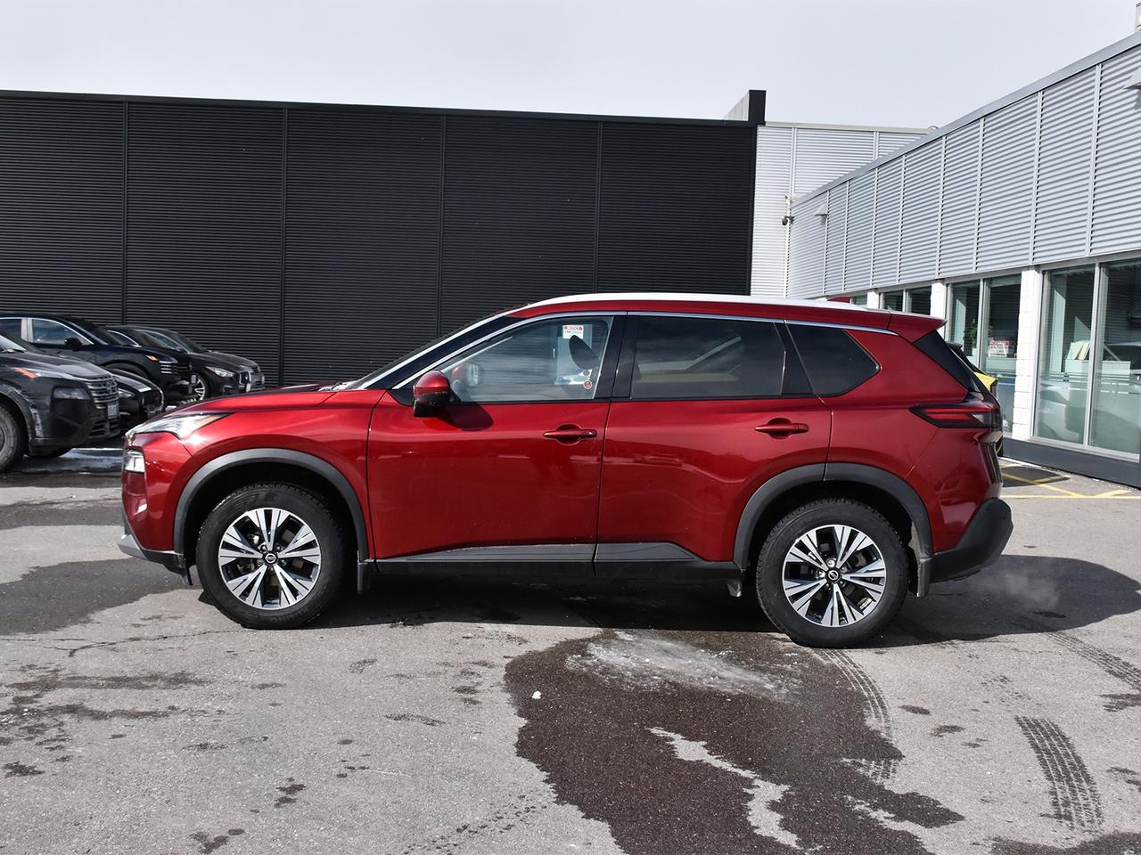 2021 Nissan Rogue SV  - Sunroof -  Heated Seats Photo