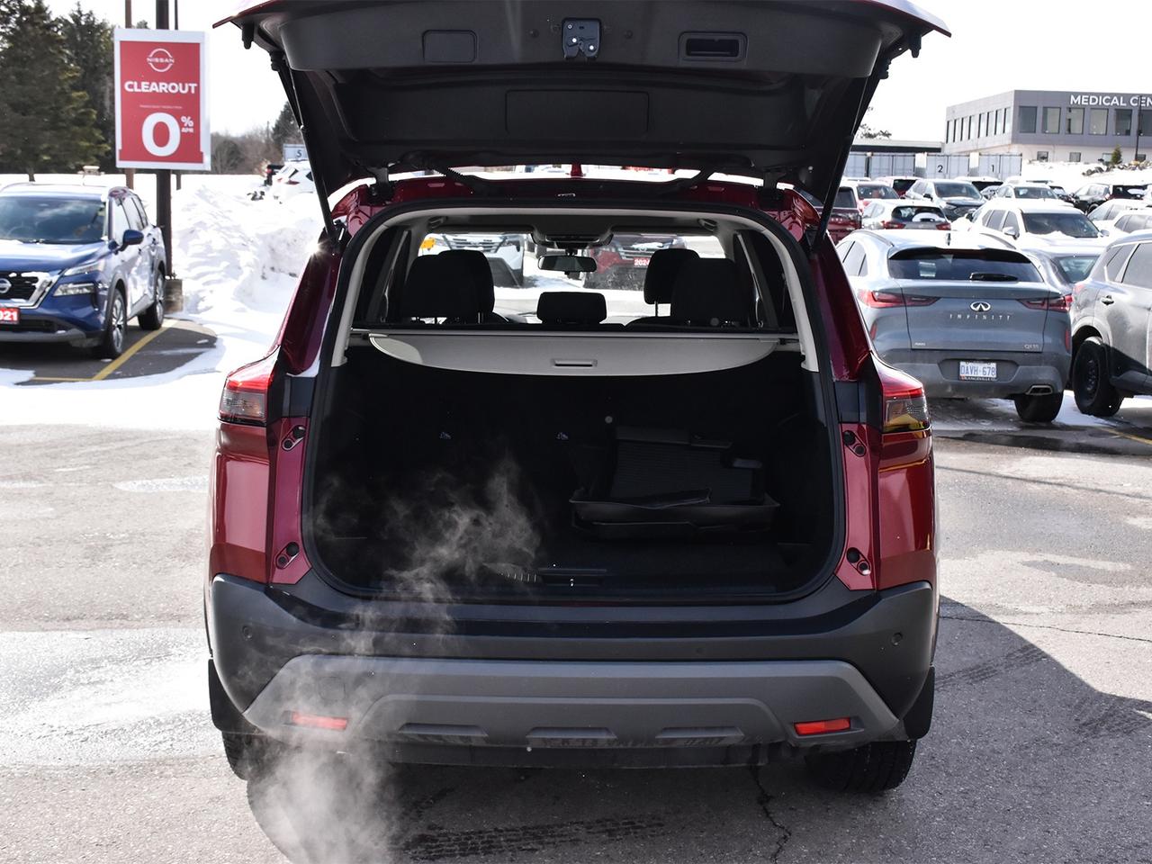 2021 Nissan Rogue SV  - Sunroof -  Heated Seats Photo