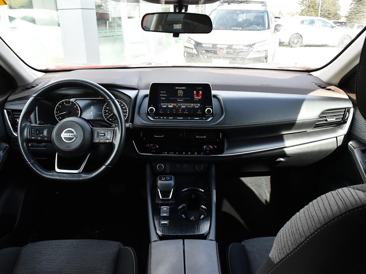 2021 Nissan Rogue SV  - Sunroof -  Heated Seats Photo