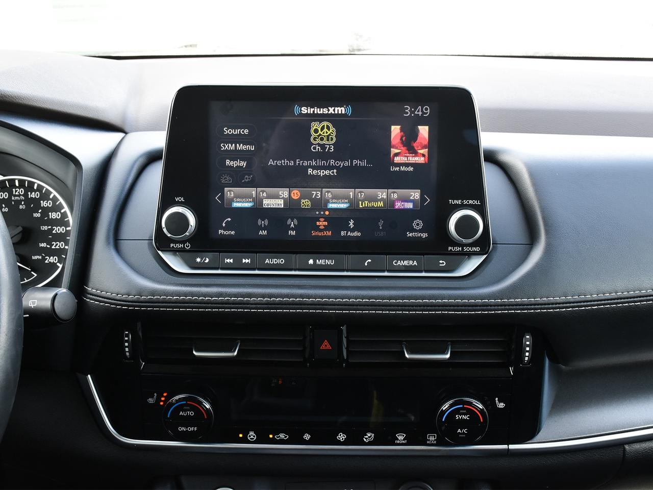 2021 Nissan Rogue SV  - Sunroof -  Heated Seats Photo