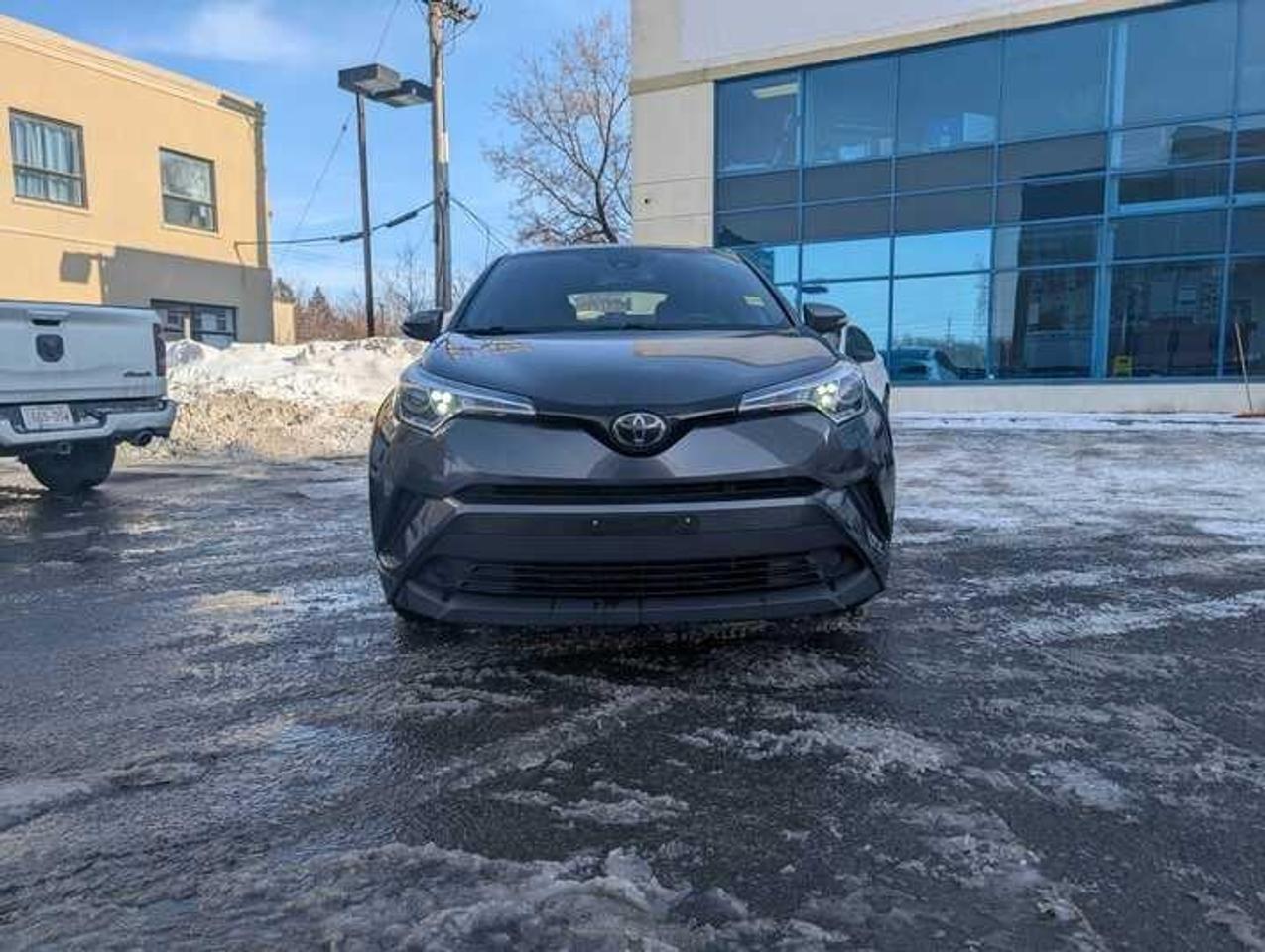 2019 Toyota C-HR  Photo