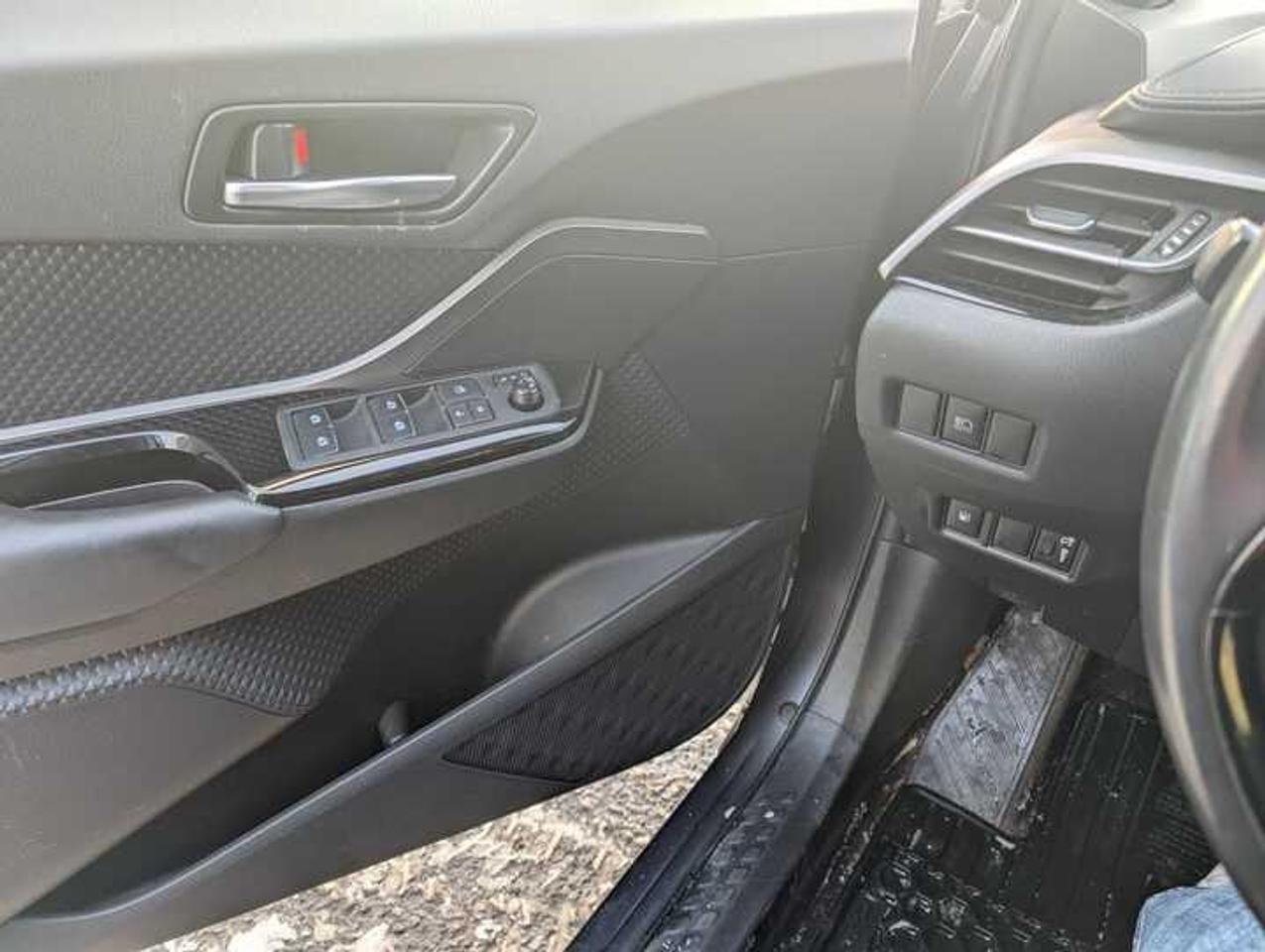 2019 Toyota C-HR  Photo