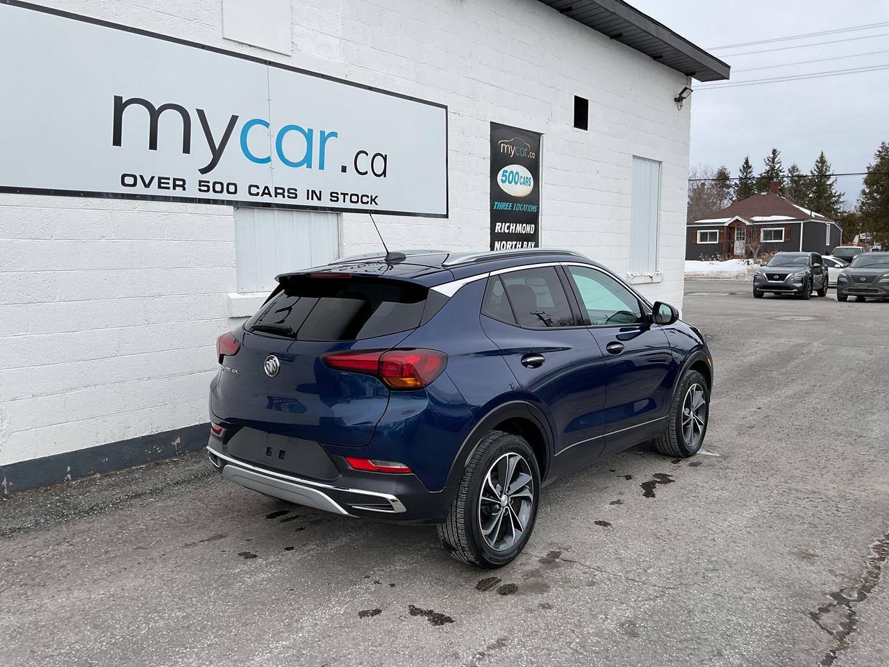 2023 Buick Encore GX Essence All-Wheel Drive Photo2