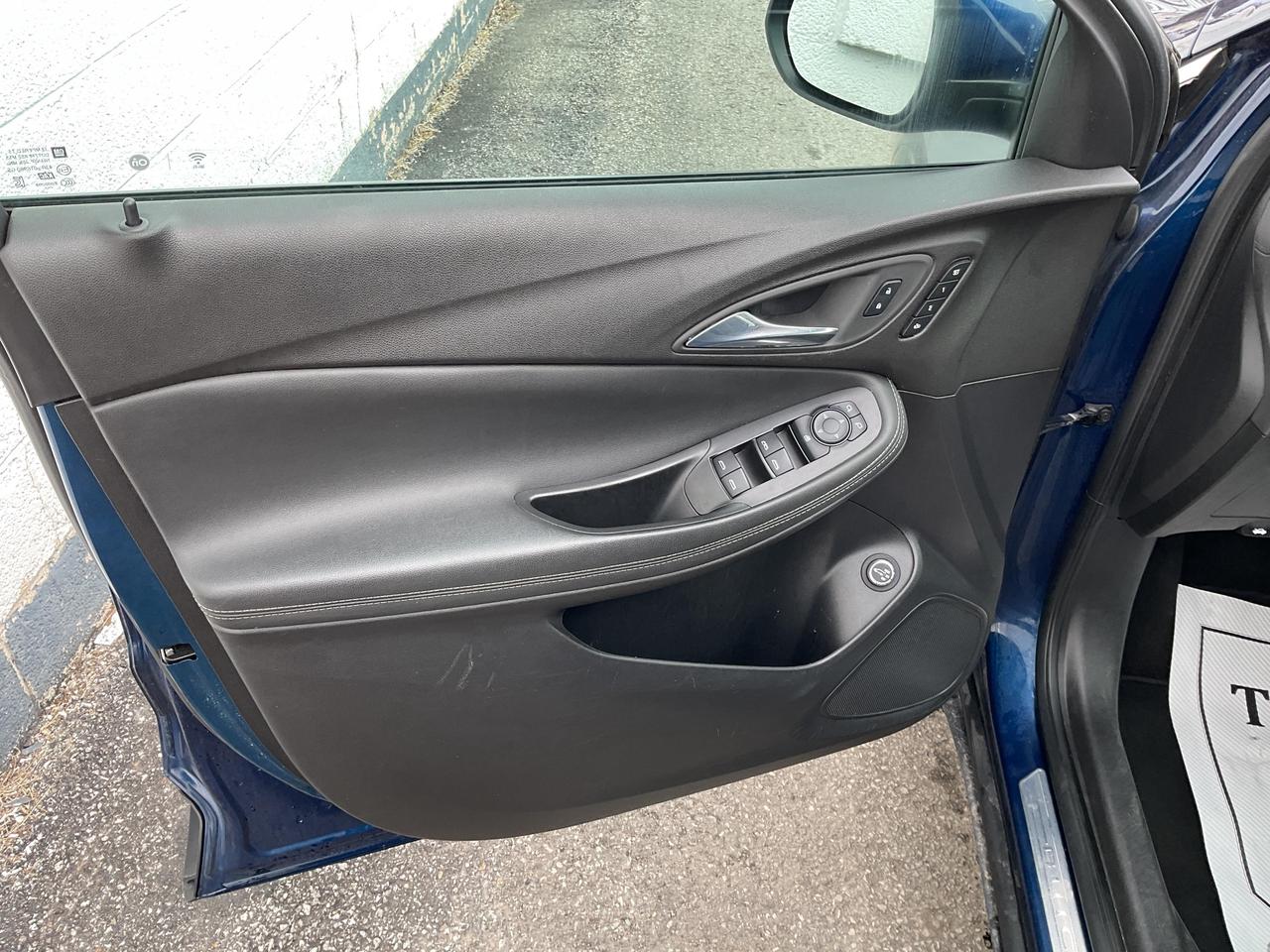 2023 Buick Encore GX Essence All-Wheel Drive Photo