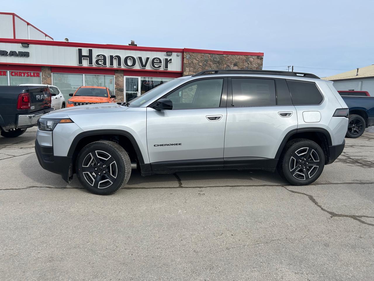 2026 Jeep Cherokee Laredo/Limited 4dr 4x4 Photo1