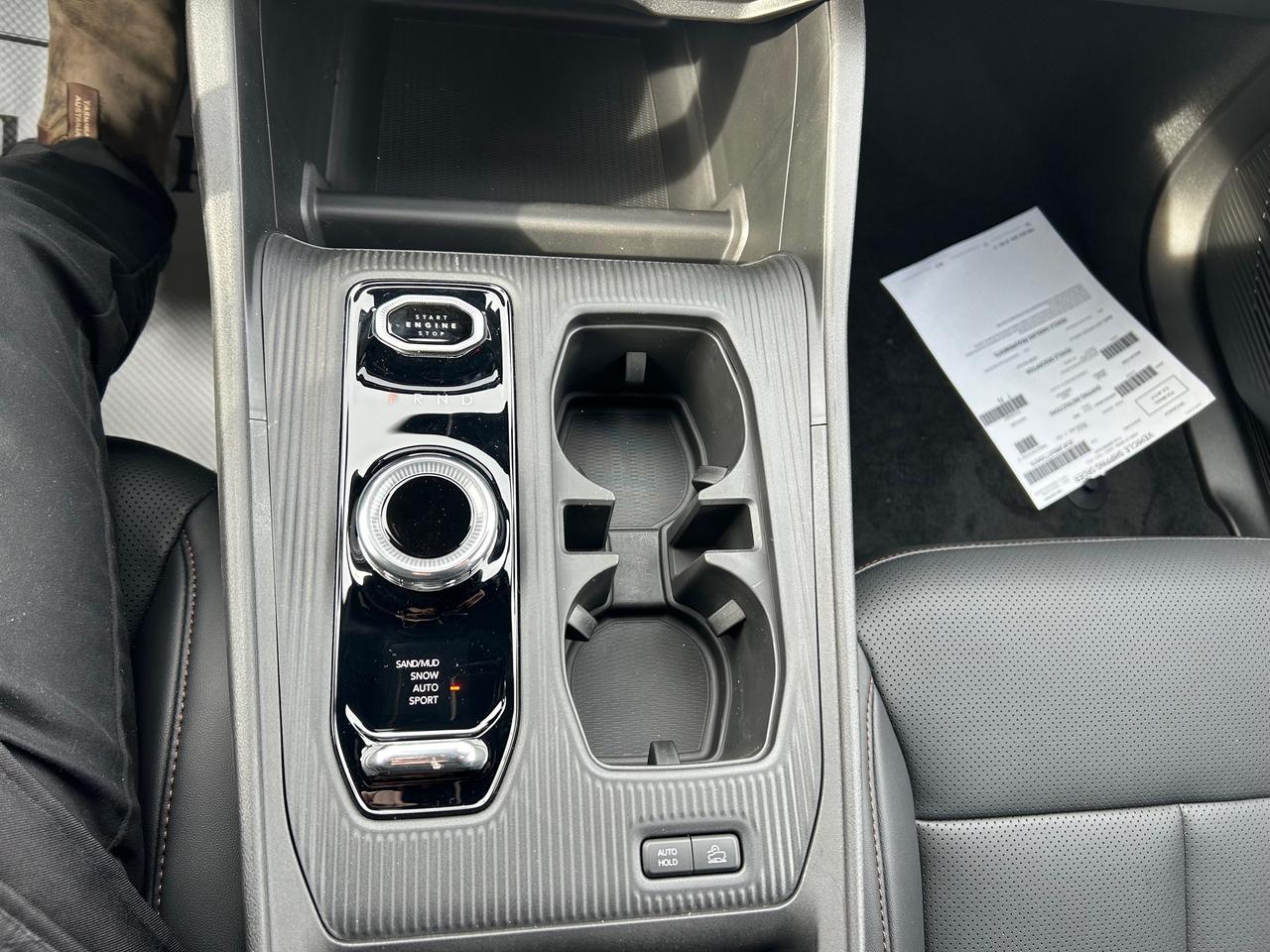 2026 Jeep Cherokee Laredo/Limited 4dr 4x4 Photo