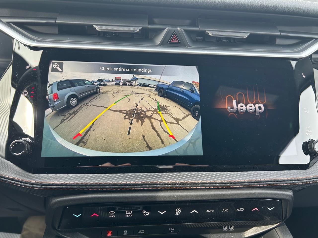 2026 Jeep Cherokee Laredo/Limited 4dr 4x4 Photo