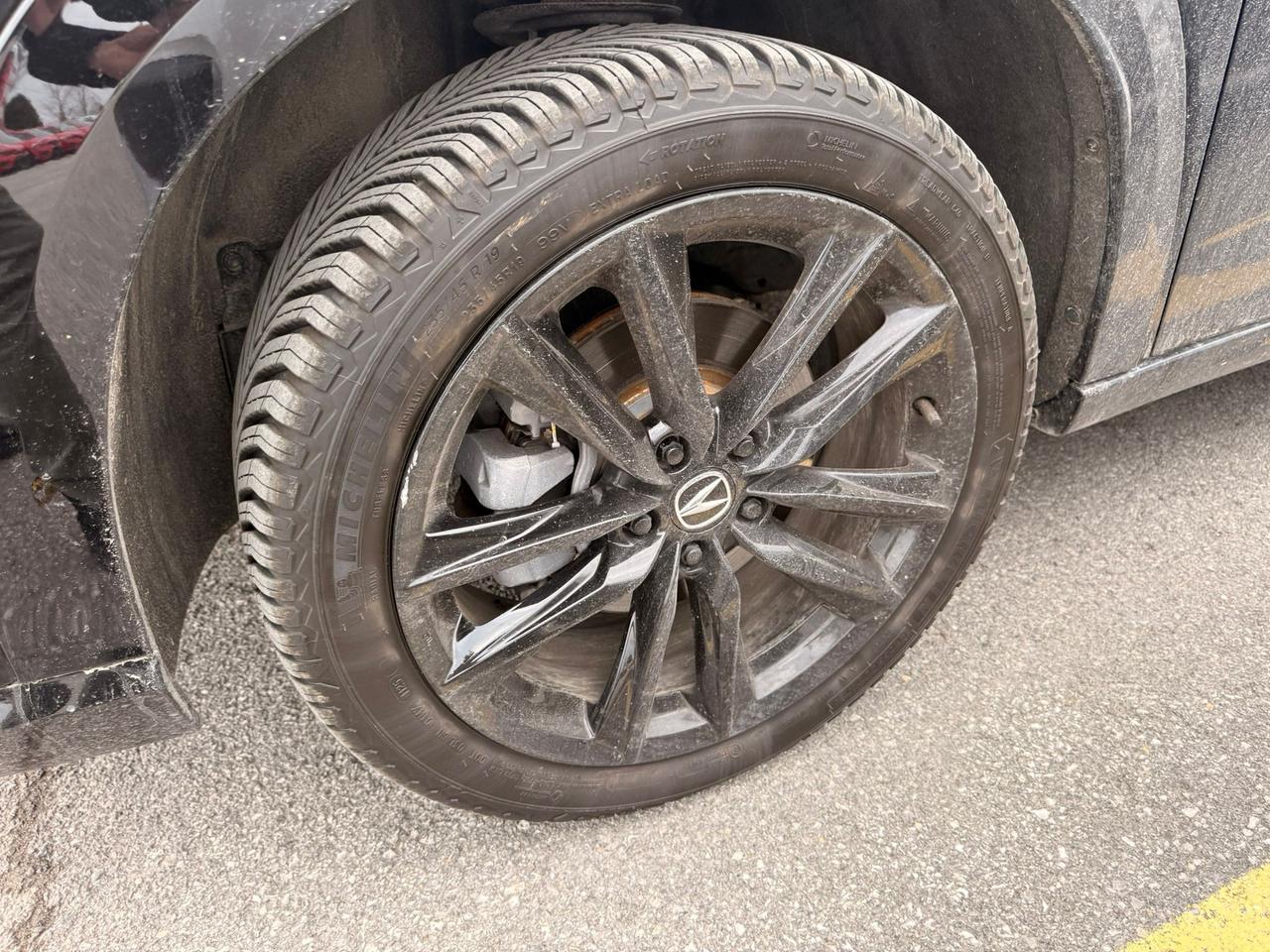2025 Acura ADX Platinum Elite A-Spec 4dr All-Wheel Drive Photo2
