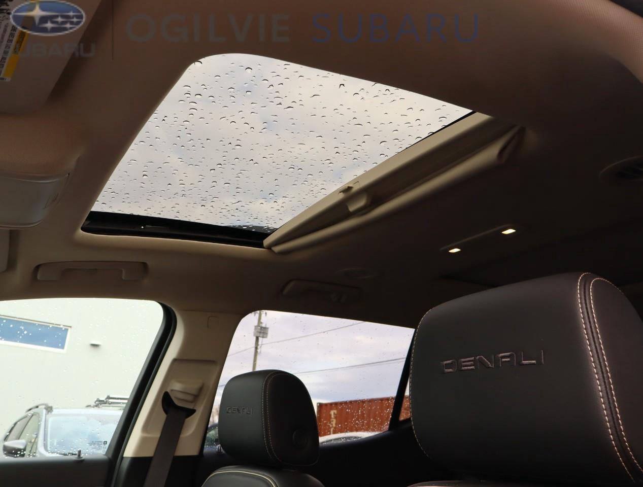 2022 GMC Acadia Denali All-wheel Drive Photo