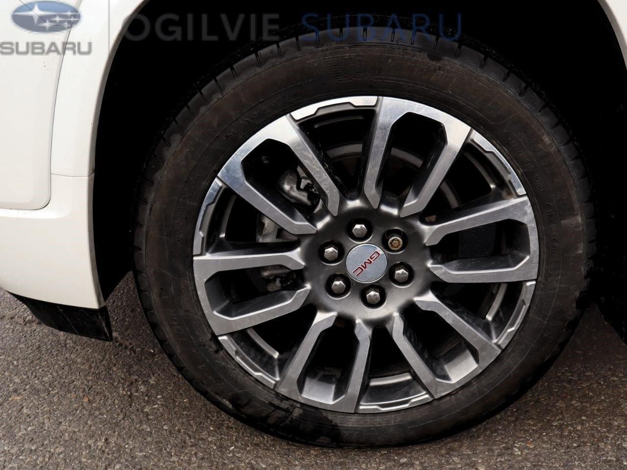 2022 GMC Acadia Denali All-wheel Drive Photo