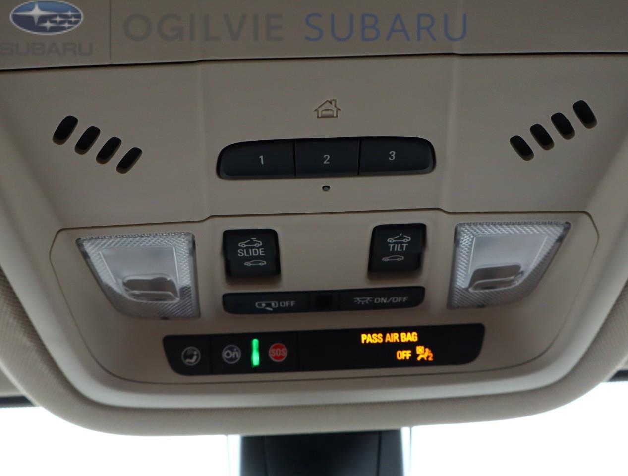 2022 GMC Acadia Denali All-wheel Drive Photo