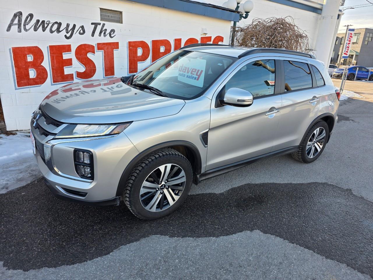 2024 Mitsubishi RVR SE 4dr AWC Photo