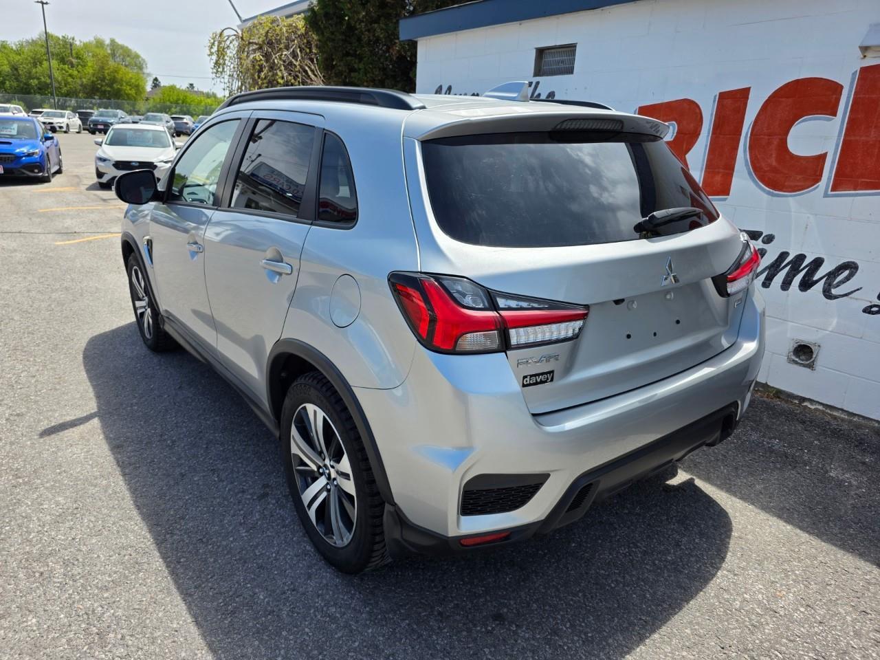 2024 Mitsubishi RVR SE 4dr AWC Photo