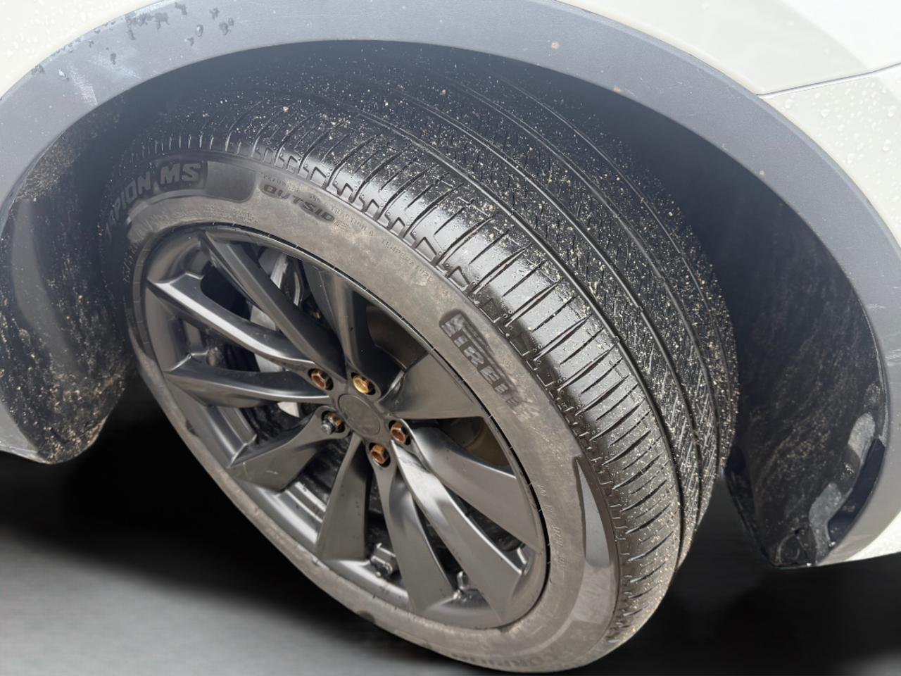 2021 Tesla Model Y Long Range 4dr All-Wheel Drive Sport Utility Photo
